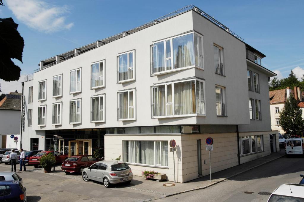 Hotel Klinglhuber Кремс на Дунае Экстерьер фото
